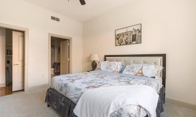 Astrodome Apartment | Inviting Apartment Near Med Center with Pool & Spa Access
