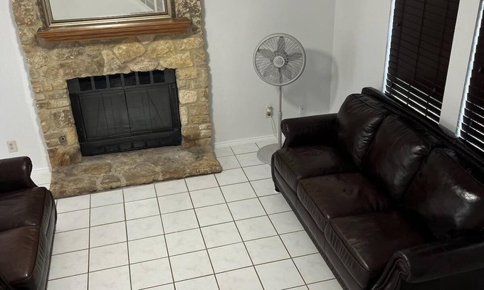 Maple Run House | Cozy Home for Rent with Kitchen Amenities Awaiting You