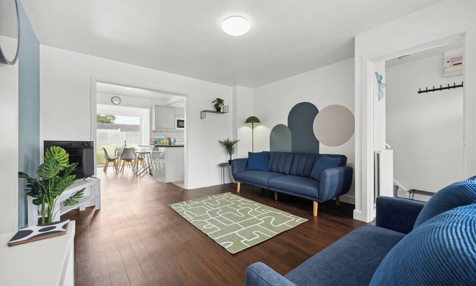 Royal Leamington Spa House | Home from home, 3 bed, sleeps 6 free parking and WiFi