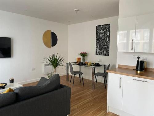 Chatham Apartment | Explore Comfort at Home from Home - Guest Rated 9.6/10