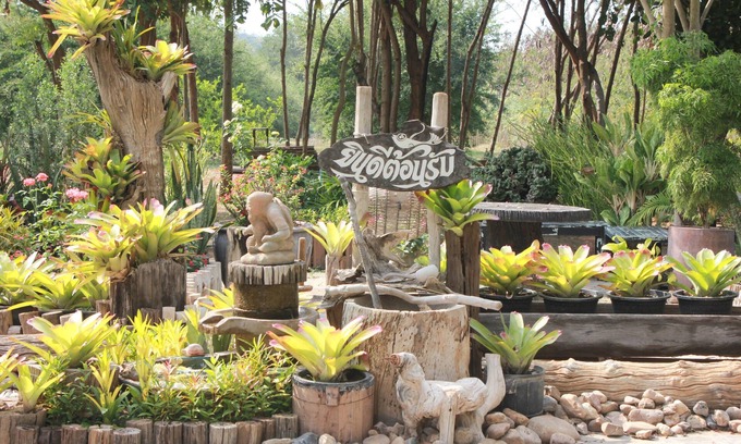 Kanchanaburi House | Top-Rated Stay at Home @ Hostel Kanchanaburi with Dining