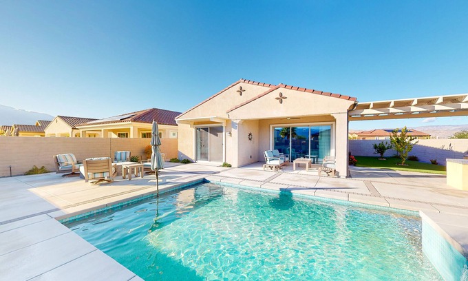 Rancho Mirage House | Perfect Retreat in 55+ Community with Private Pool & Grill