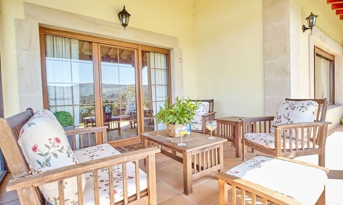 Ruilobuca House | Charming Comillas Escape: Family-Friendly 3-Bedroom Retreat