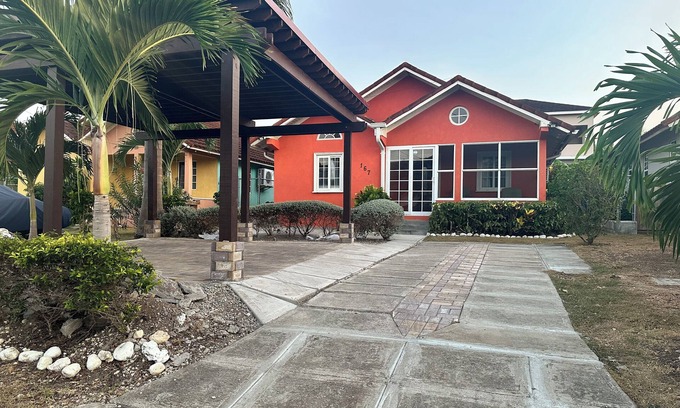 Priory House | Oceanfront Villa in Hartland Estates, Plantation Jamaica
