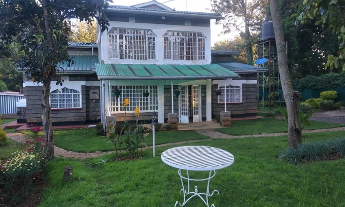Nanyuki House | Relaxing Retreat in Nanyuki's Leafy Suburbs with Spa