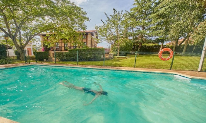 Orena Cottage | Relaxing Retreat in Oreña: 8 Bedrooms with Private Pool