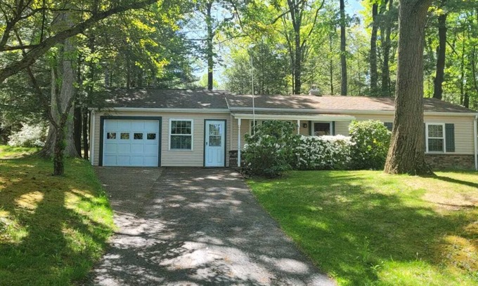 Park Forest Village House | Perfect Retreat in State College with Pet-Friendly Amenities