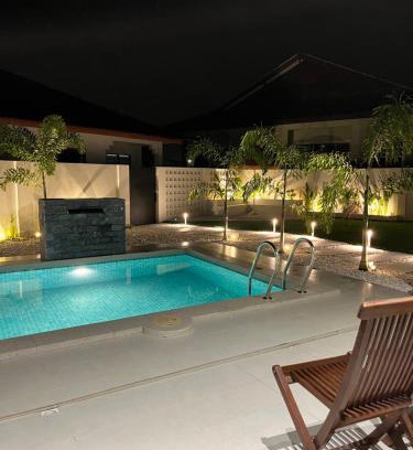 Kuala Terengganu House | Relax at Tokmi Retreat: Family-Friendly with Garden Views