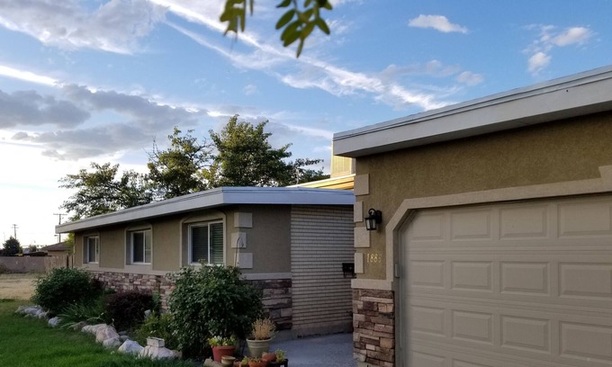 Provo House | Exceptional 5-Bedroom Retreat in Orem’s Heart with Pool