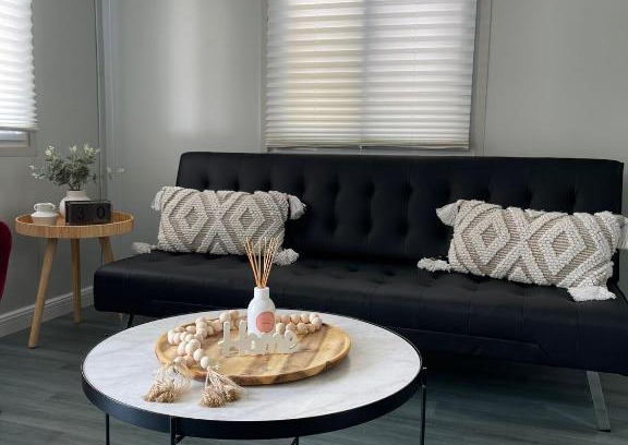 Guildford Apartment | Heartfelt Retreat: Family-Friendly Comfort Awaits You