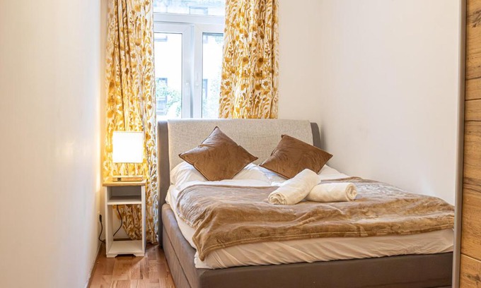 Penzing Apartment | Cozy 2BR Apartment in Penzing, Perfect for Families