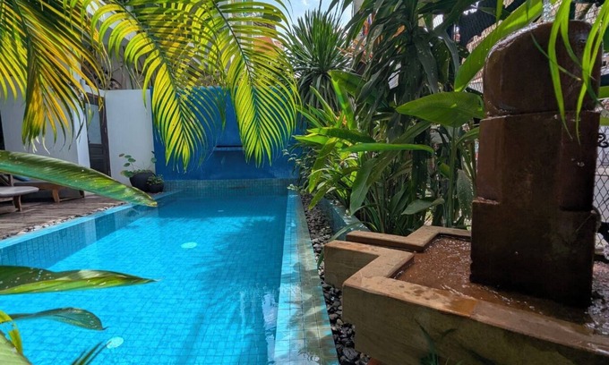 Downtown Siem Reap Apartment | Cozy Three-Bedroom Suite with Pool Near Pubstreet