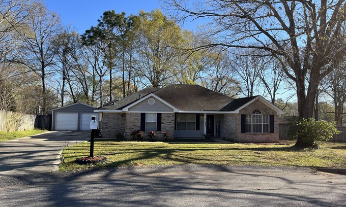 Baker House | Serene Home on Quiet Cul-de-Sac with Family-Friendly Amenities
