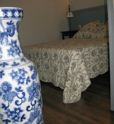 Nantua Apartment | Inviting Nantua Studio with Family-Friendly Amenities