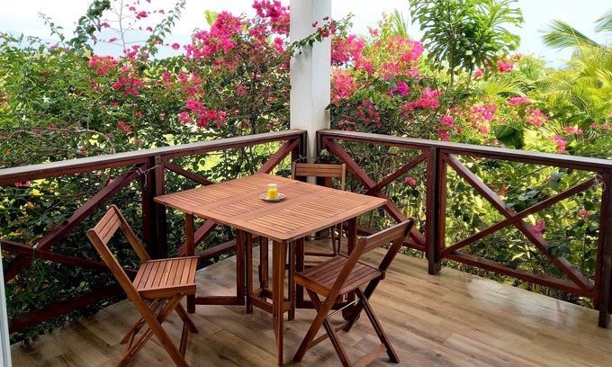 Calibishie Apartment | Relax and Enjoy Nature at Home Song - Guest Rated 10/10