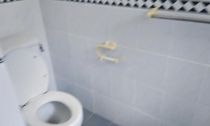Dwarka Apartment | Inviting Home Stay: Durgesh Kumar Yadav with Hot Tub