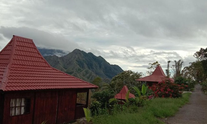 Ngada Apartment | Inviting Wolokoro Ecotourism: Child-Friendly Getaway