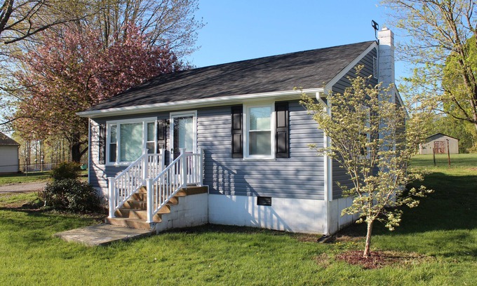 Lynchburg House | Inviting Home Sweet Home: Top-Rated with Pool & Breakfast