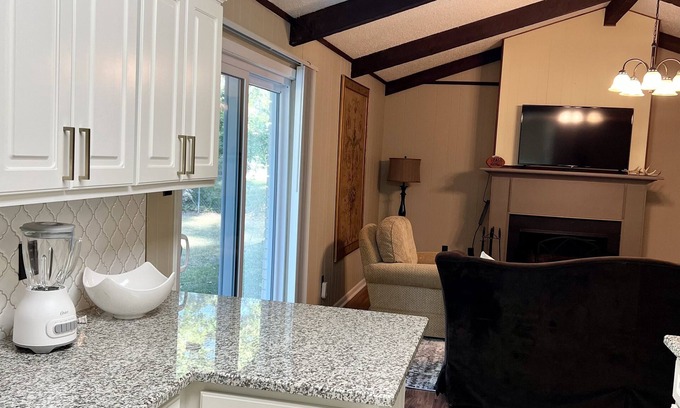 Ruston House | Perfect Getaway: Home Sweet Home Near LA Tech