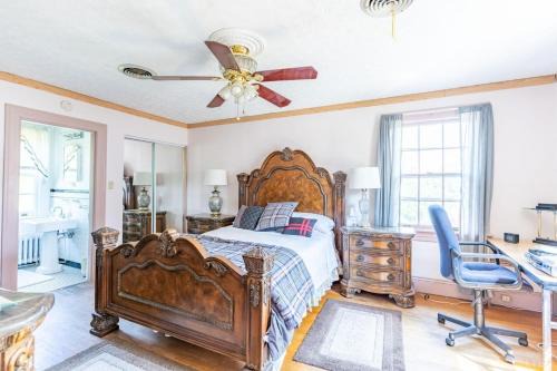Lynchburg House | Cozy Suite Near Liberty University and Lynchburg Hospital