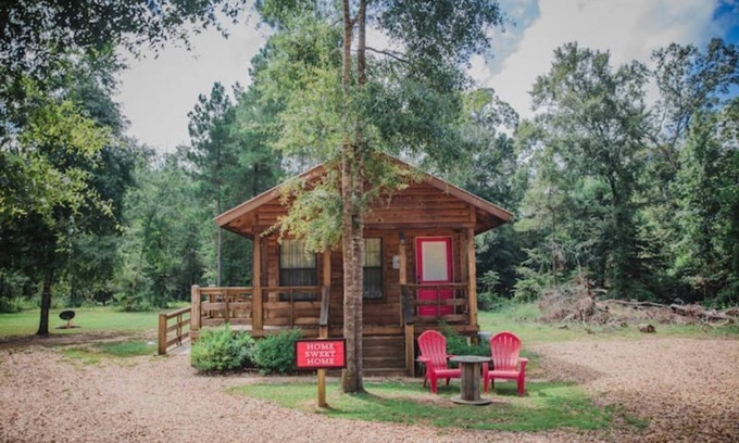Ellisville Apartment | Home Sweet Home: Rated 10/10 with Spa & Breakfast Included