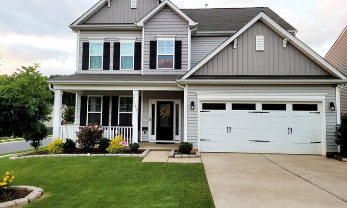 Mount Holly House | Perfect Retreat: Home to Home Near Whitewater Center