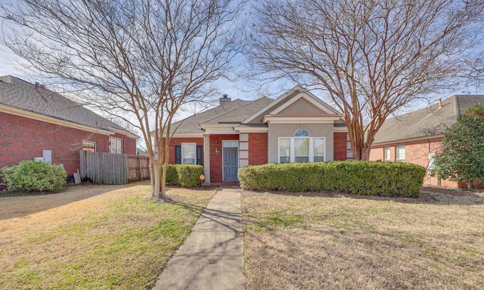 Gunter Afs House | Home w/Fenced Yard ~ 12 Mi to Dtwn Montgomery