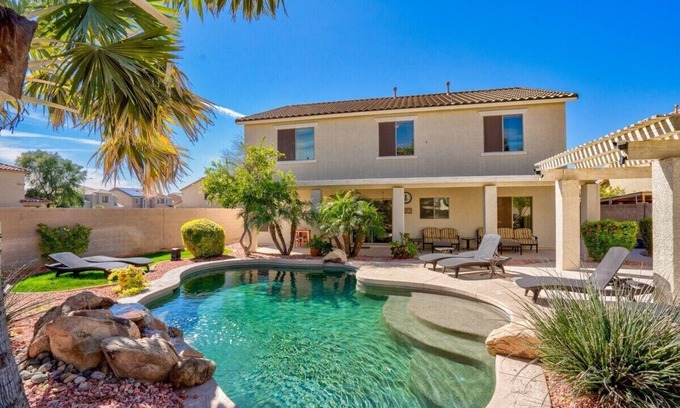 Glenhurst House | Impressive 4BR Home with Pool and Private Backyard Retreat