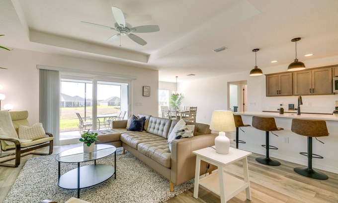 Okahumpka House | Newly Built Vacation Rental with Pool & Spa in The Villages
