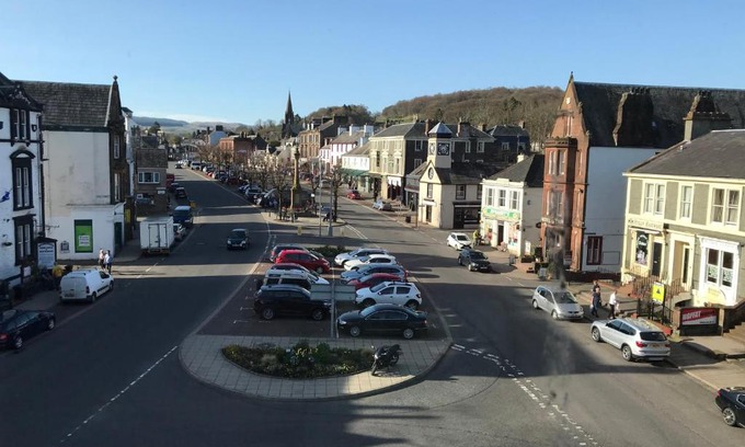 Moffat Apartment | Scenic Retreat with a View - Family and Accessible Friendly