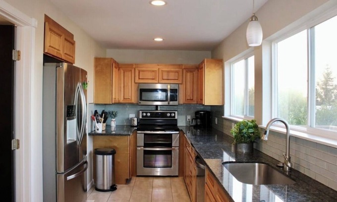 North Bend House | Family-Friendly Retreat with Arcade Near Dunes and Beach