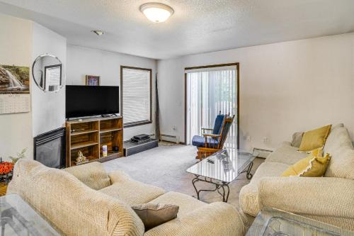 Abbott Loop House | Cozy Home with Patio and Yard, Close to Downtown Anchorage!