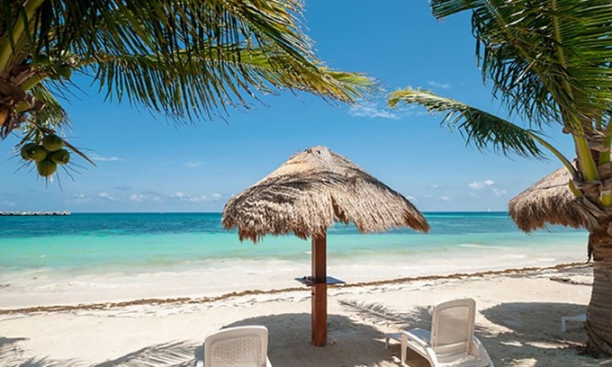 Puerto Morelos House | Charming Home with Pool, Pet-Friendly & Steps to the Beach