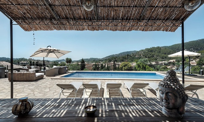 Alaro Villa | Perfect Retreat for Yoga & Cycling Near Alaro - 10/10 Rated