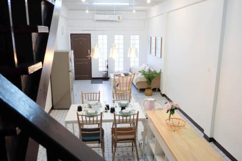 Khlong San House | HOME175 Peaceful 2BR near BTS & IconSiam