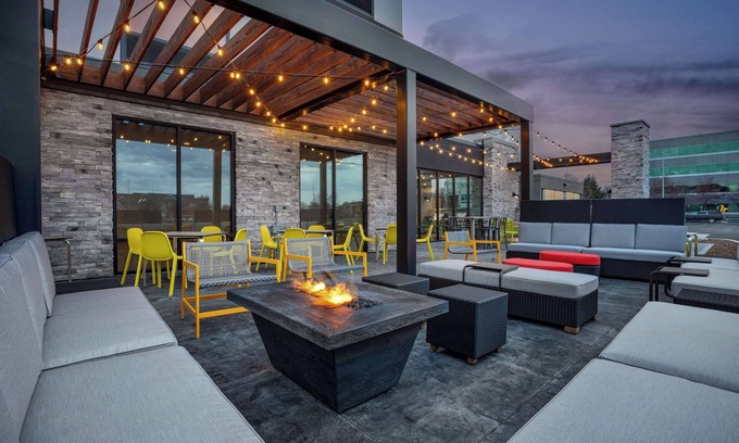 Pike Hotel | Discover Home2 Suites by Hilton Indianapolis North