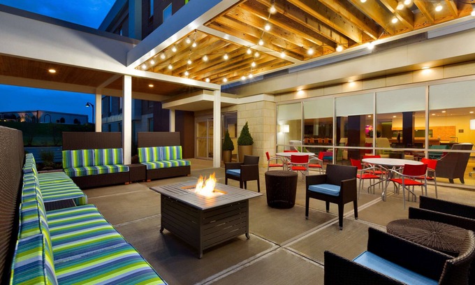 West Chester Hotel | Experience Comfort at Home2 Suites by Hilton Cincinnati