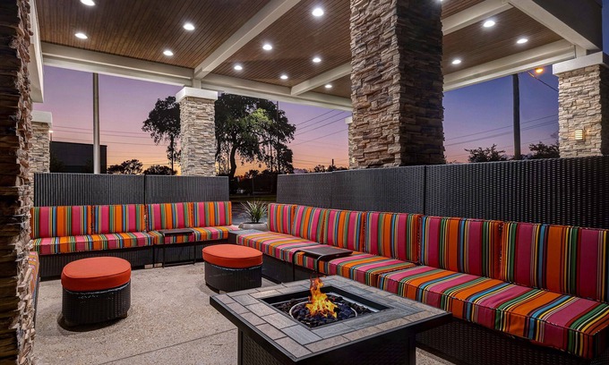 Pensacola Hotel | Eco-Friendly Comfort at Home2 Suites by Hilton Gulf Breeze