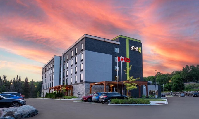 Huntsville Hotel | Discover Home2 Suites By Hilton Huntsville - Pet Friendly & Pool