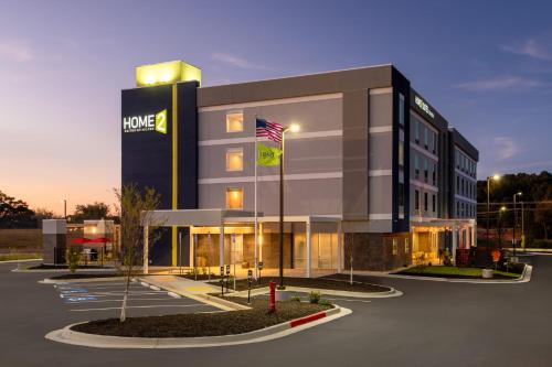 Calhoun Hotel | Pet-Friendly Home2 Suites By Hilton Calhoun with Pool