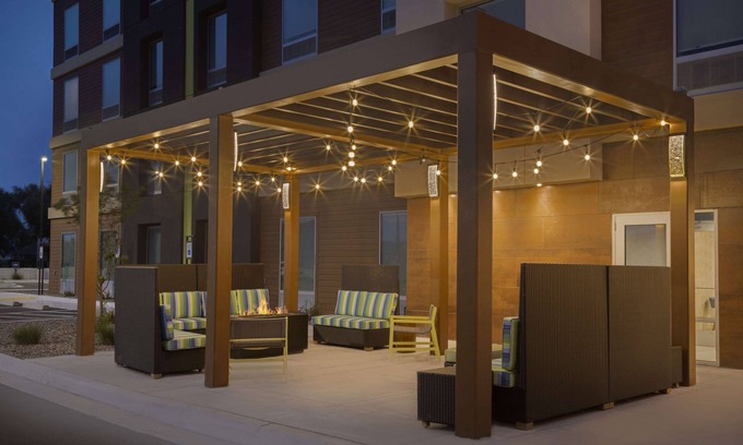 Clovis Hotel | Explore Home2 Suites by Hilton Clovis - Rated 9.2/10!