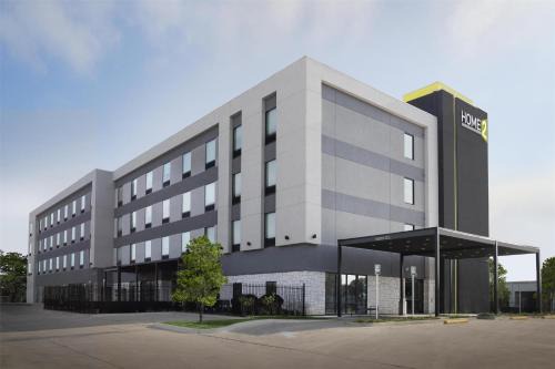 Buckner Terrace - Everglade Park Hotel | Discover Home2 Suites By Hilton Dallas East with Pool Access
