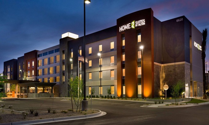Glendale Sports and Entertainment District Hotel | Eco-Friendly Home2 Suites by Hilton Glendale - Westgate