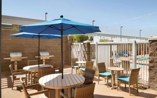 Glendale Sports and Entertainment District Hotel | Discover Home2 Suites By Hilton Glendale Westgate
