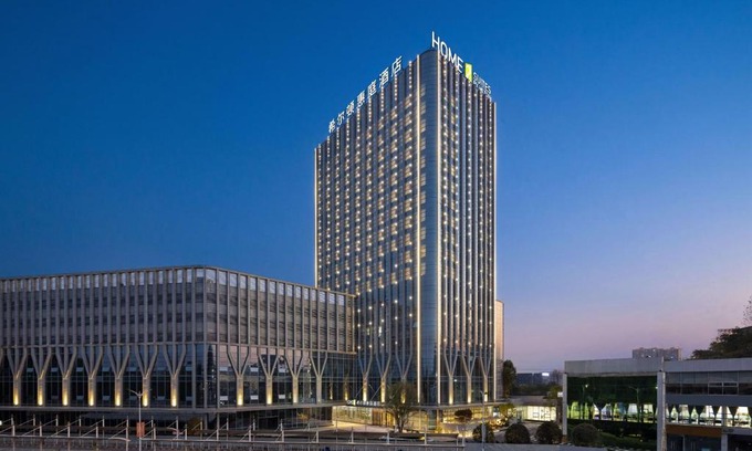 Huaxi Hotel | Pet-Friendly Home2 Suites by Hilton Guiyang Airport, 5-Star Stay