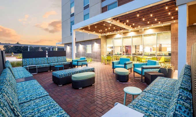 Greater Greenspoint Hotel | Inviting Home2 Suites by Hilton near Houston IAH Airport