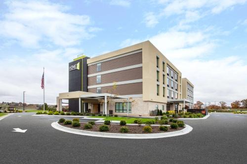 Lewisburg Hotel | Relax at Home2 Suites By Hilton Lewisburg, WV - Rated 8.9