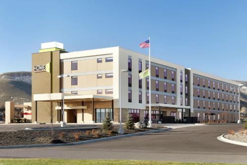 South Richland Hotel | Ideal Home2 Suites By Hilton Richland with Pool & Hot Tub