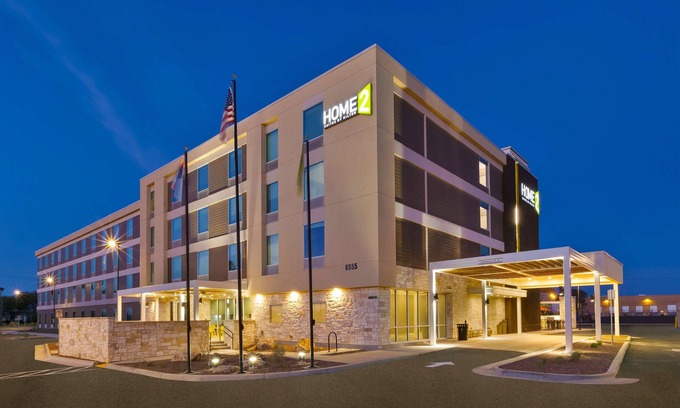 Tucson Hotel | Eco-Friendly Home2 Suites by Hilton Tucson Airport Awaits