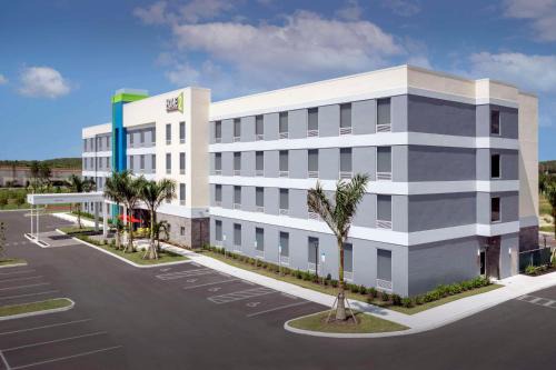 Biggar Hotel | Welcoming Home2 Suites by Hilton Fort Myers Airport